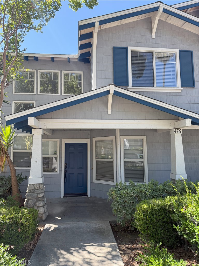 Beautiful and Upgraded Heritage Place 2 Bedroom 2.5 Bath DOUBLE MASTER located in the heart of Anaheim. This is very spacious and open floor plan. Huge first floor Living Room opens up to Dining Area, Kitchen and Breakfast Nook. Granite Counter-tops in kitchen. New luxury vinyl plank Flooring on stairs, upstairs hallway and Bedrooms. Both Bedrooms with their own En-Suite Bathrooms. Downstairs laminate Wood flooring. Large Patio connected to a large finished 2 Car Garage. Fresh paint throughout. Walking distance to Trendy Boutiques, Shops, and Restaurants at Center Street, Promenade, Farmers Park and the popular Anaheim Packing District.
