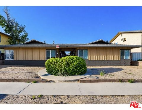 Photo of 342 E Lancaster Boulevard, Lancaster, CA 93535 (MLS # 26831505)