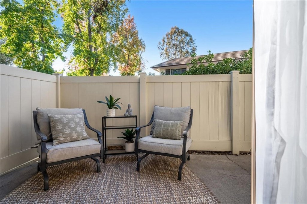 Village Green (725) - Residential