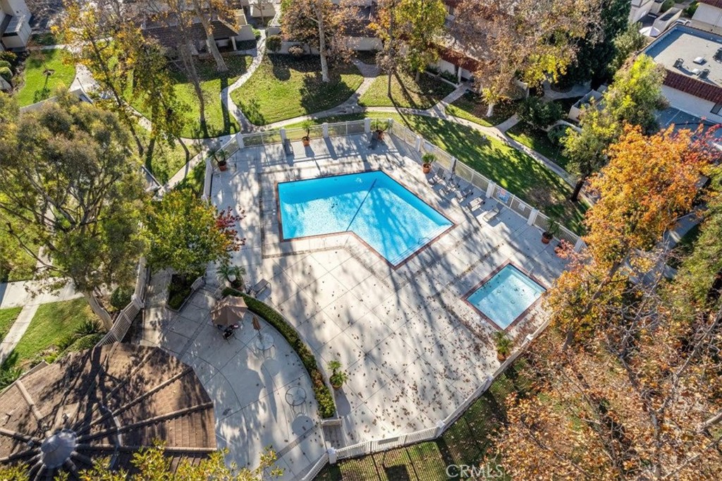 Village Green (725) - Residential