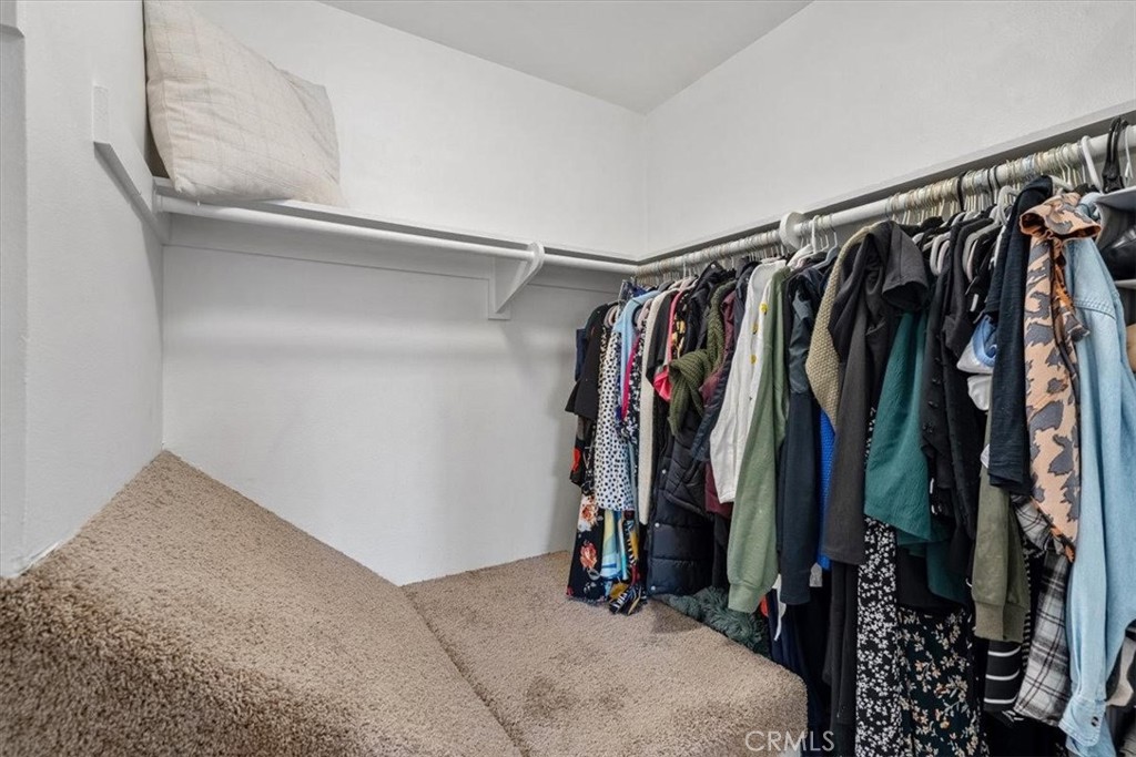 Village Green (725) - Residential