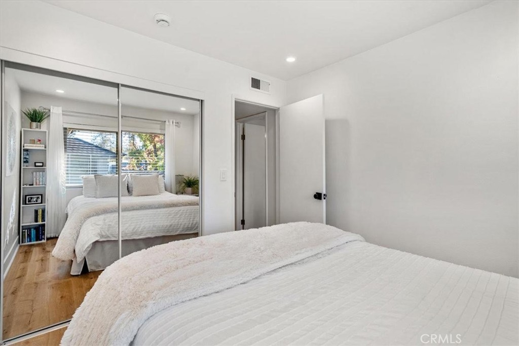 Village Green (725) - Residential