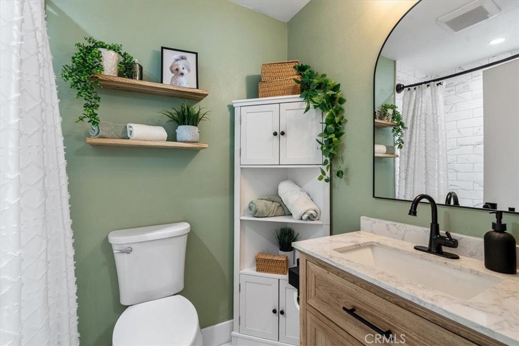 Village Green (725) - Residential