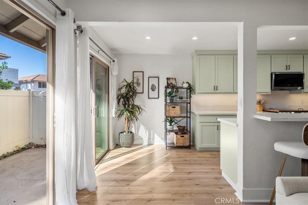 Village Green (725) - Residential