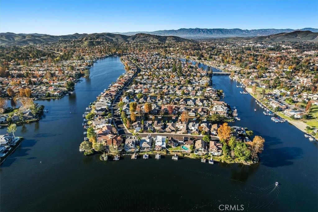 Village Green (725) - Residential