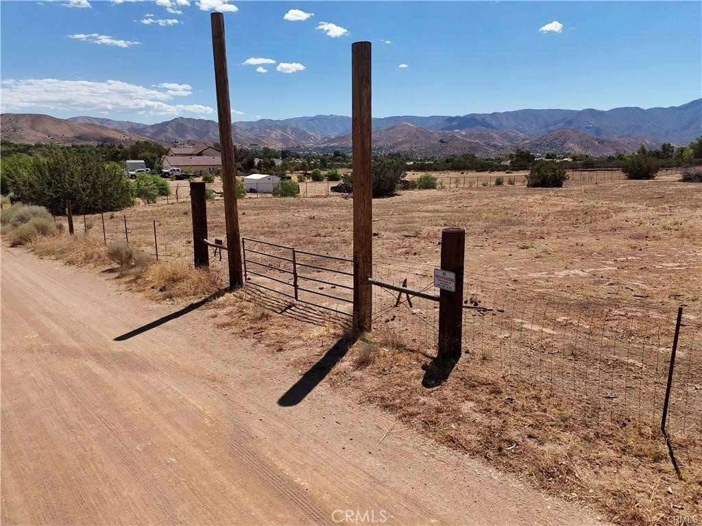 Custom Acton (CACTO) - Land