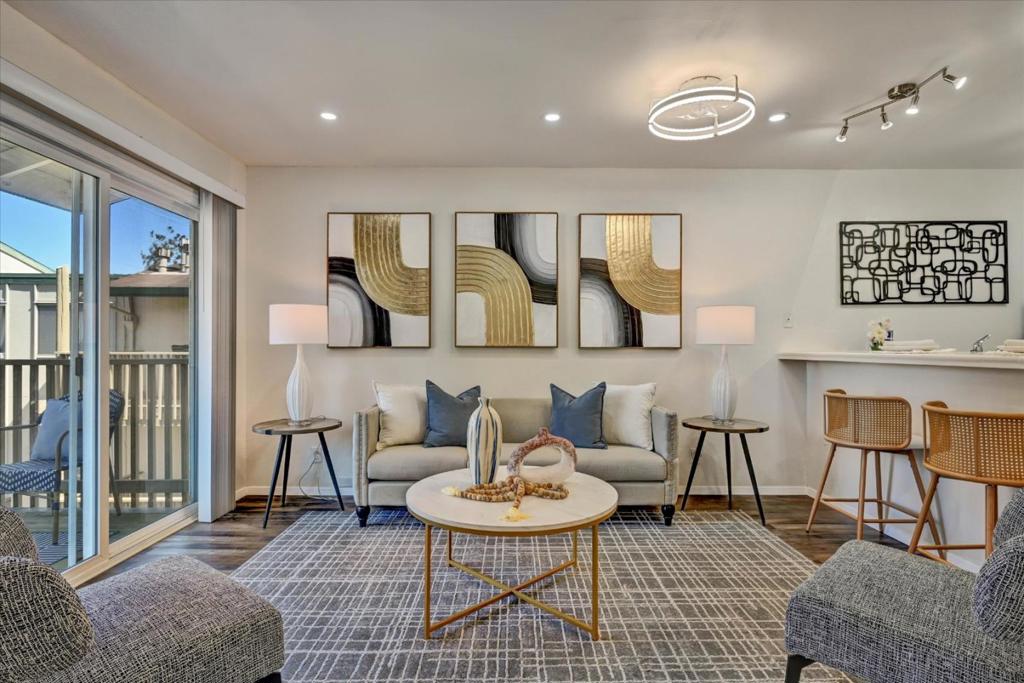 395 Imperial Way 350