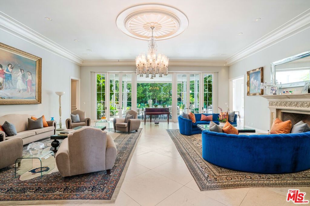 Photo of 915 Hartford Way, Beverly Hills, CA 90210 (MLS # 25611195)