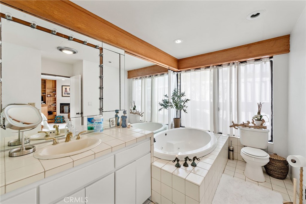 Emerald Bay (EB) - Residential