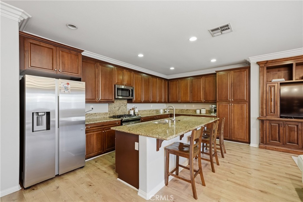 6704 Bull Thistle Court