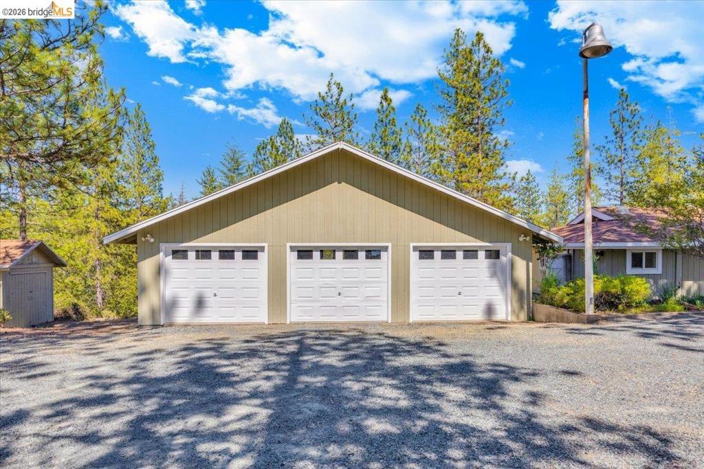 10421 Dexter Ln