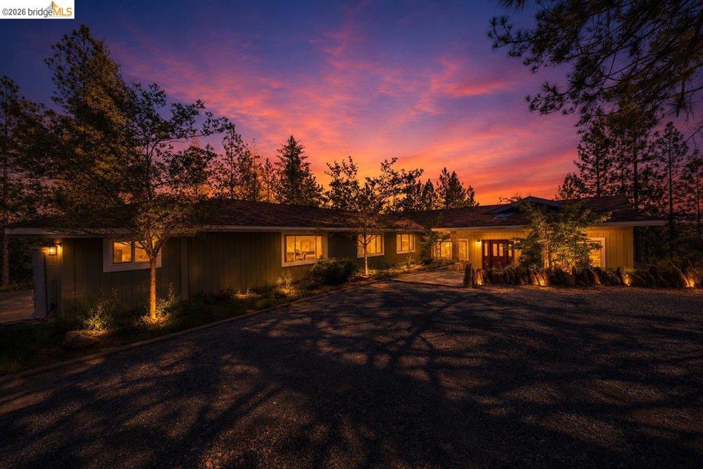 10421 Dexter Ln