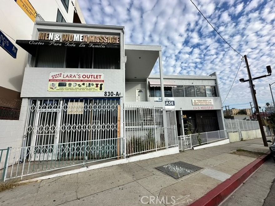 Downtown LA Multi Tenant building facing Hoover st with plenty of foot traffic and great exposure for your business, just 2 blocks from Wilshire Blvd. Commercial storefront building with a bathroom and small storage and parking option. Perfect space for Beauty salon, Barber shop, clothing, manufacturing, distribution, market etc.....on 1st floor with parking available. We also have 2nd floor studio spaces available with kitchenette and bathroom.......Contact me to for private showing and pricing questions.