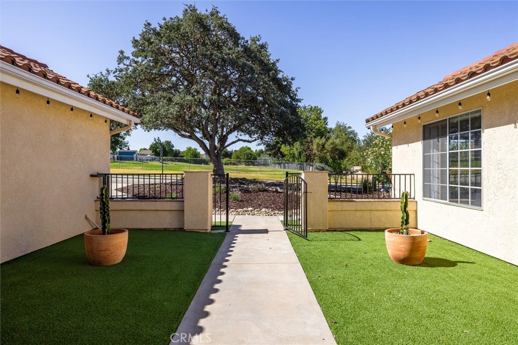 215 Meadowlark Road