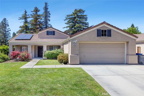 Photo of 7649 N Baird Ave, Fresno, CA 93720 (MLS # FR26089399)