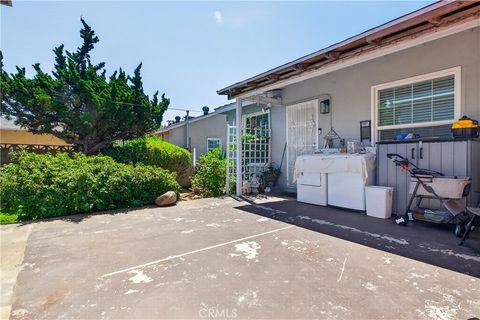 Tiny photo for 355 W Arrow Hwy, Upland, CA 91786 (MLS # AR26155774)