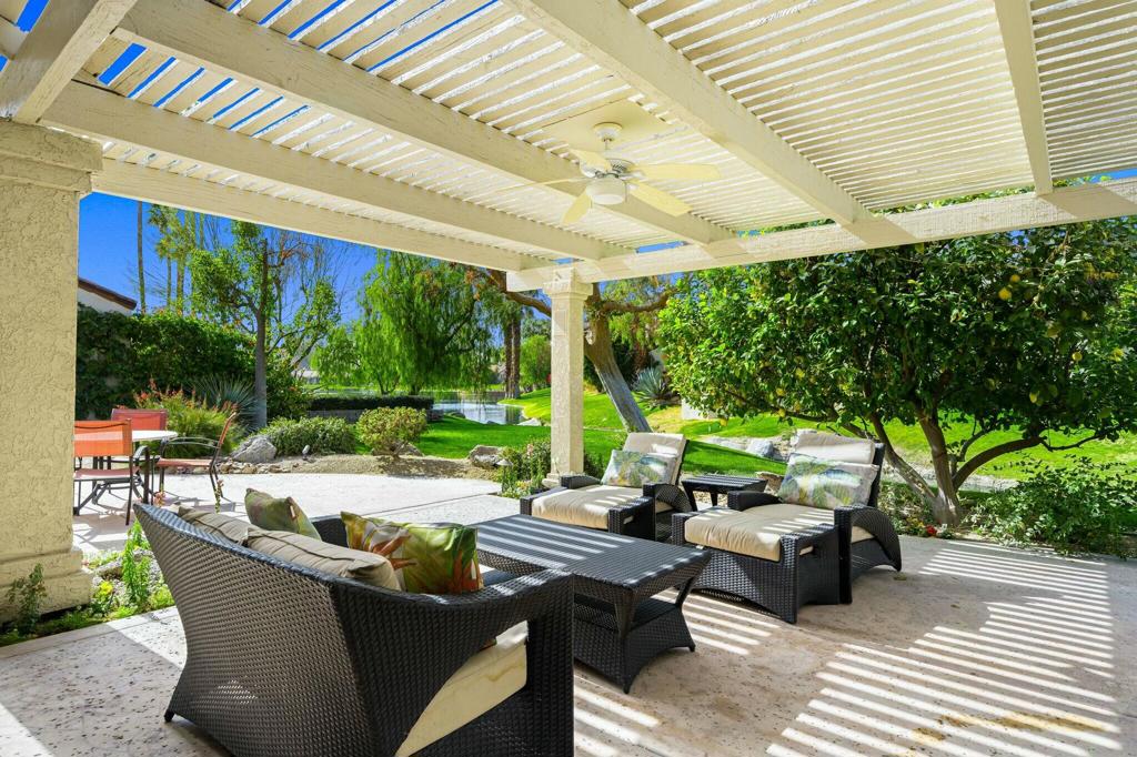 10118 Lakeview Drive