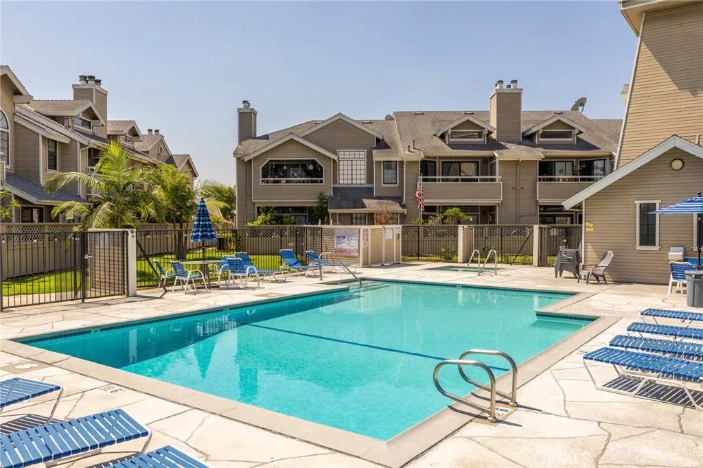 Anaheim, California 92801, United States, 3 Bedrooms Bedrooms, ,3 BathroomsBathrooms,Residential,Active,252385