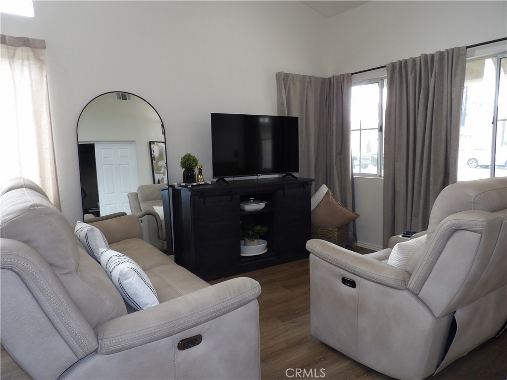 4012 Larkspur Avenue