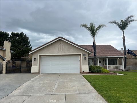 4012 Larkspur Avenue Rialto CA 92377
