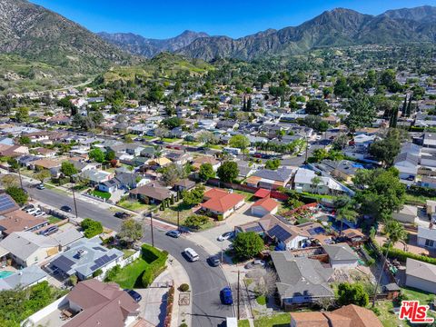 Photo of 10938 Wescott Avenue, Sunland, CA 91040 (MLS # 26657789)