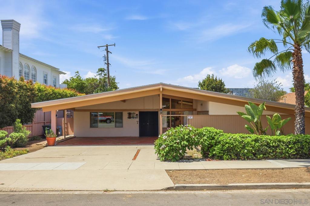 571 Marina Avenue
