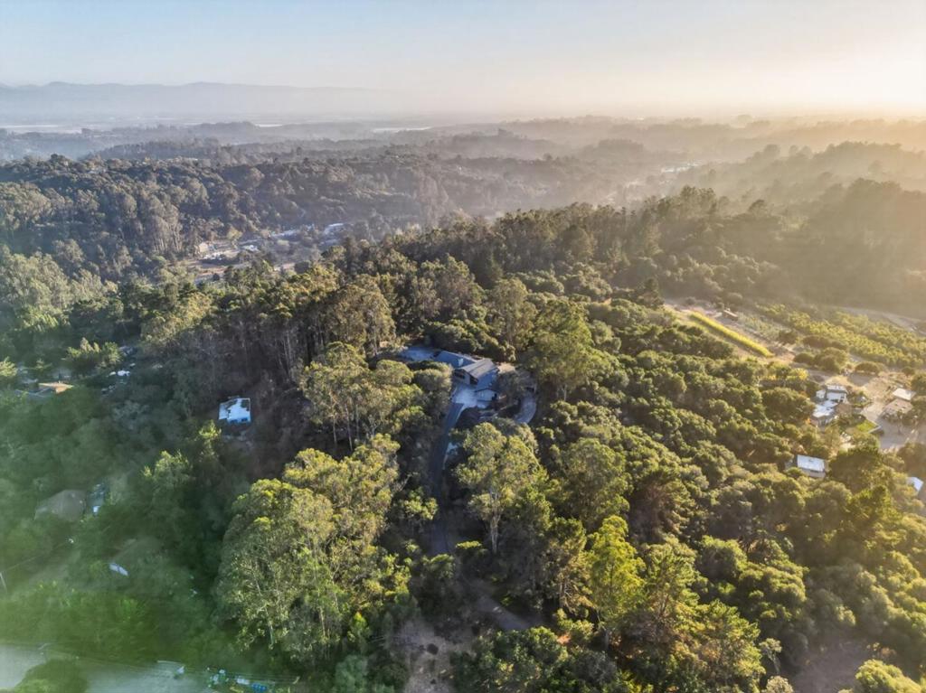 18740 Victoria Lane