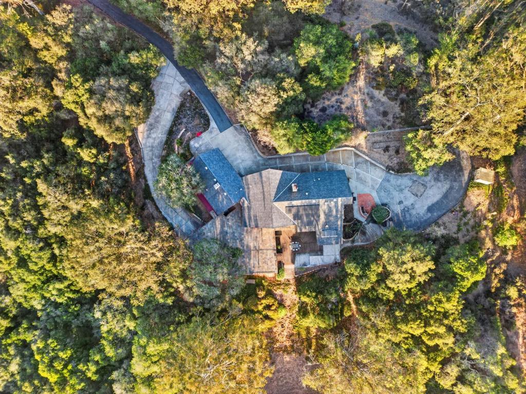 18740 Victoria Lane