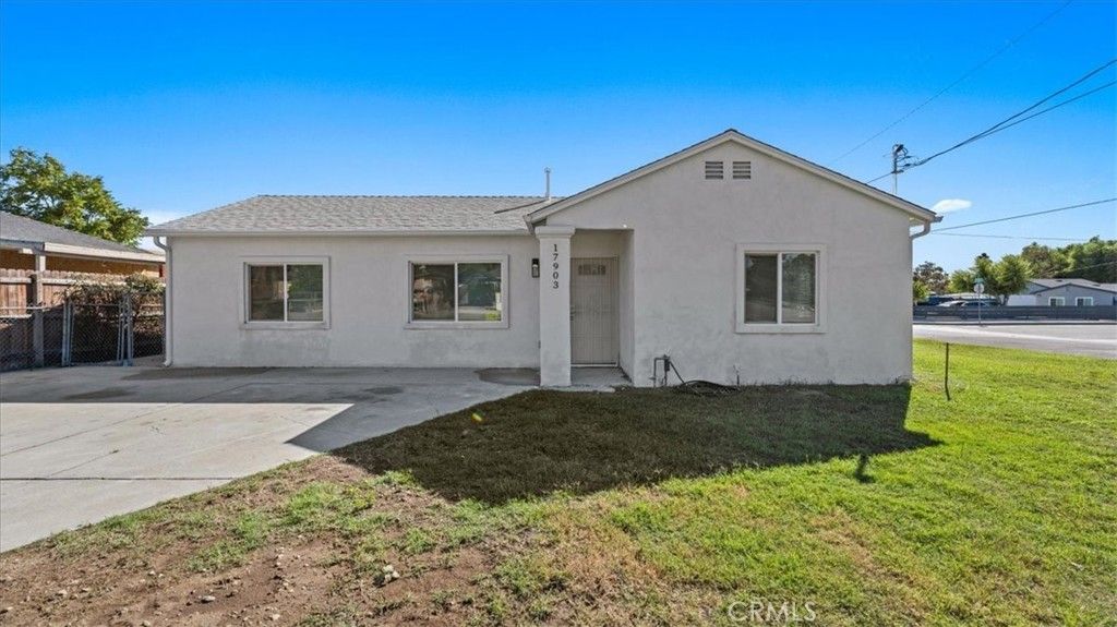 Photo of 17903 Dorsey Way, Fontana, CA 92335 (MLS # CV25242165)