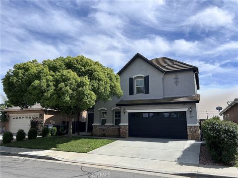 Properties 1 22071 Goldenchain Moreno Valley CA 92553