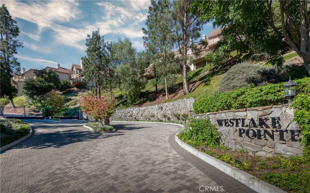 3317 View Pointe Drive