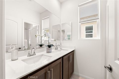 Tiny photo for 32461 Brunello Way, Temecula, CA 92591 (MLS # PW26086856)