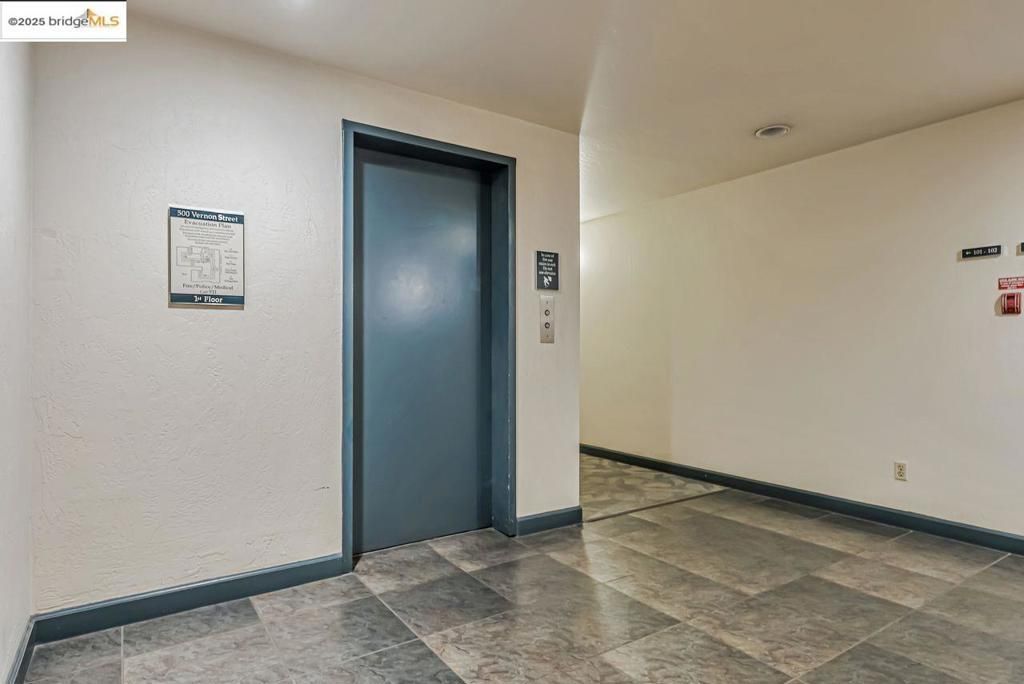 listing image 130724680772655756919