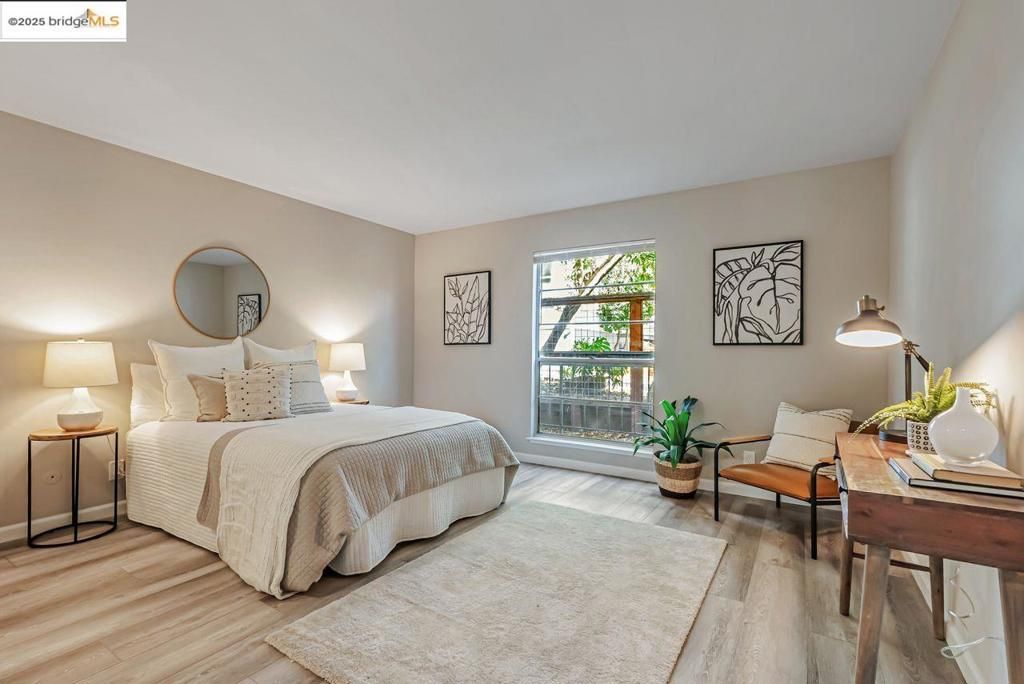 listing image 130725161889322414137