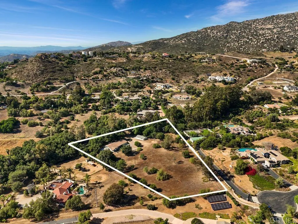 Poway, California 92064, United States, 3 Bedrooms Bedrooms, ,3 BathroomsBathrooms,Residential,Active,161206