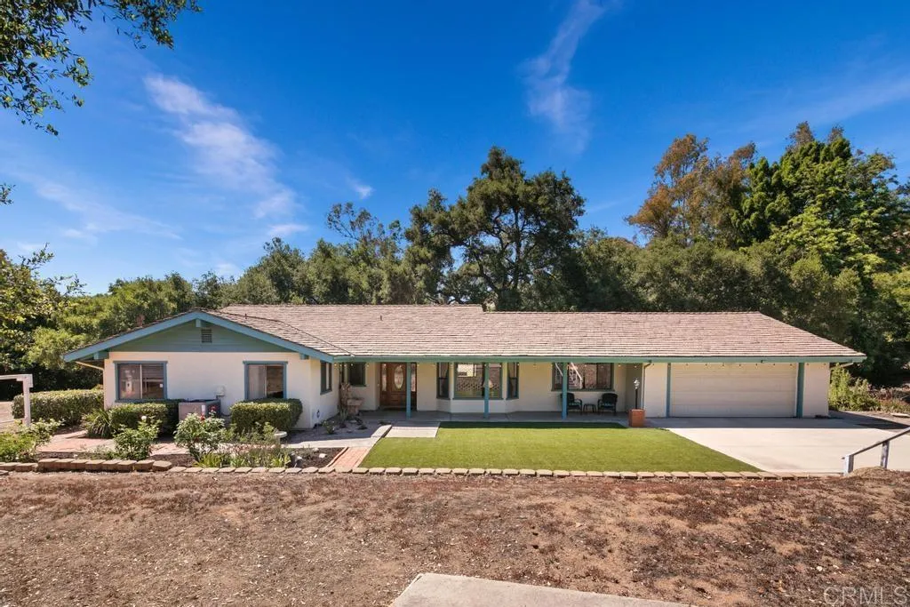 Poway, California 92064, United States, 3 Bedrooms Bedrooms, ,3 BathroomsBathrooms,Residential,Active,161206