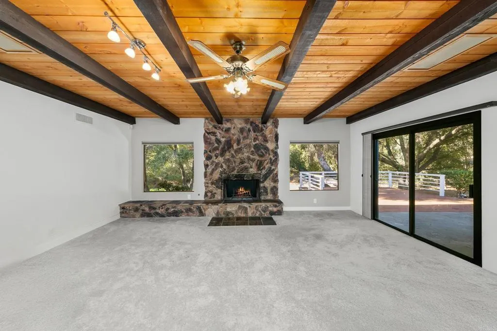 Poway, California 92064, United States, 3 Bedrooms Bedrooms, ,3 BathroomsBathrooms,Residential,Active,161206