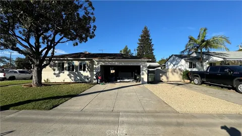 467 W Orangethorpe Ave, Fullerton, CA 92832 - MLS#: CV26004937