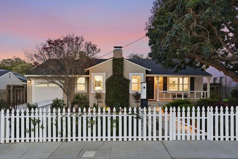 Photo of 306 Schroeder Street, Sunnyvale, CA 94085 (MLS # ML82035925)