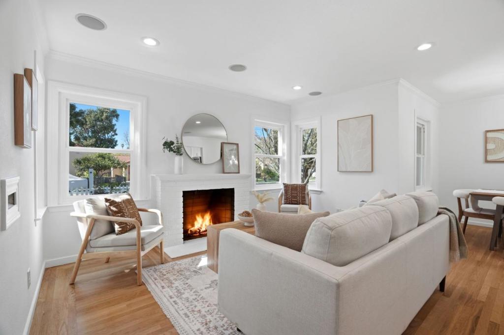 306 Schroeder Street