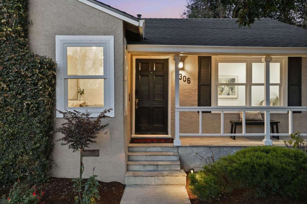 306 Schroeder Street