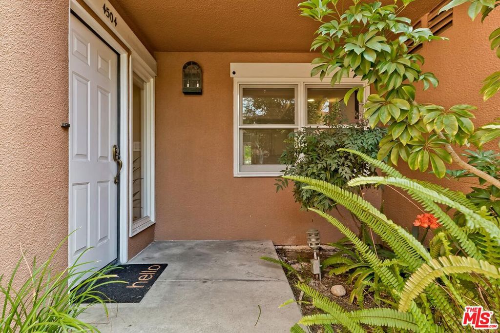 4504 Emerald Way