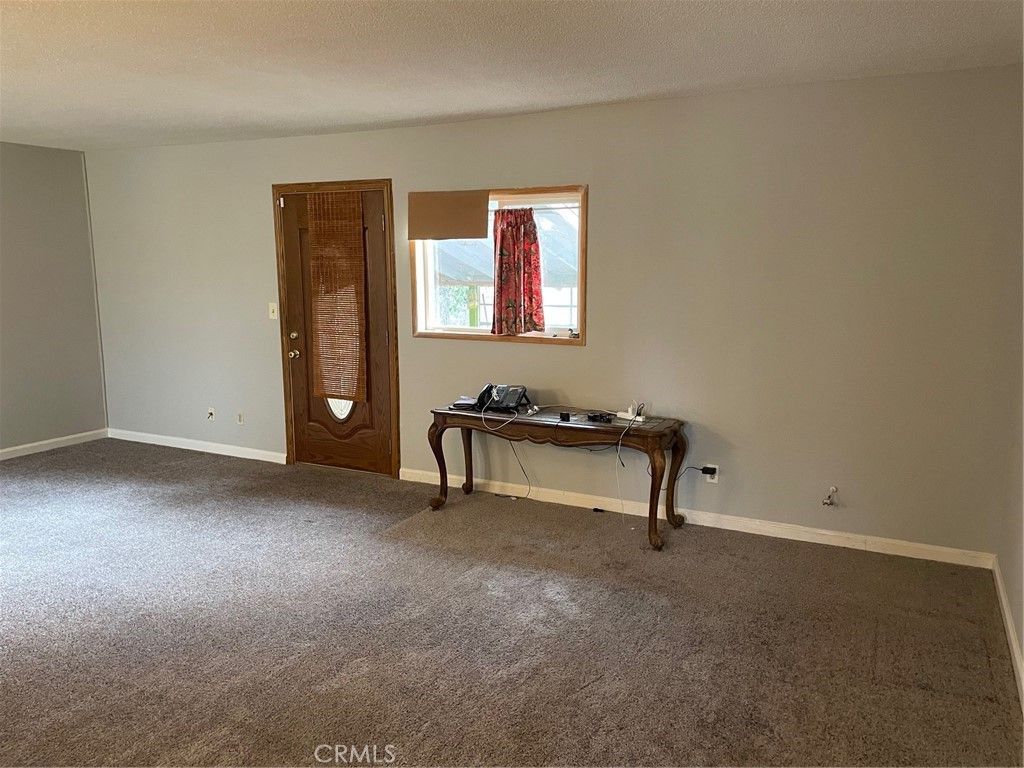 Photo of 1106 N Durward Ave, Banning, CA 92220 (MLS # IG25241045)