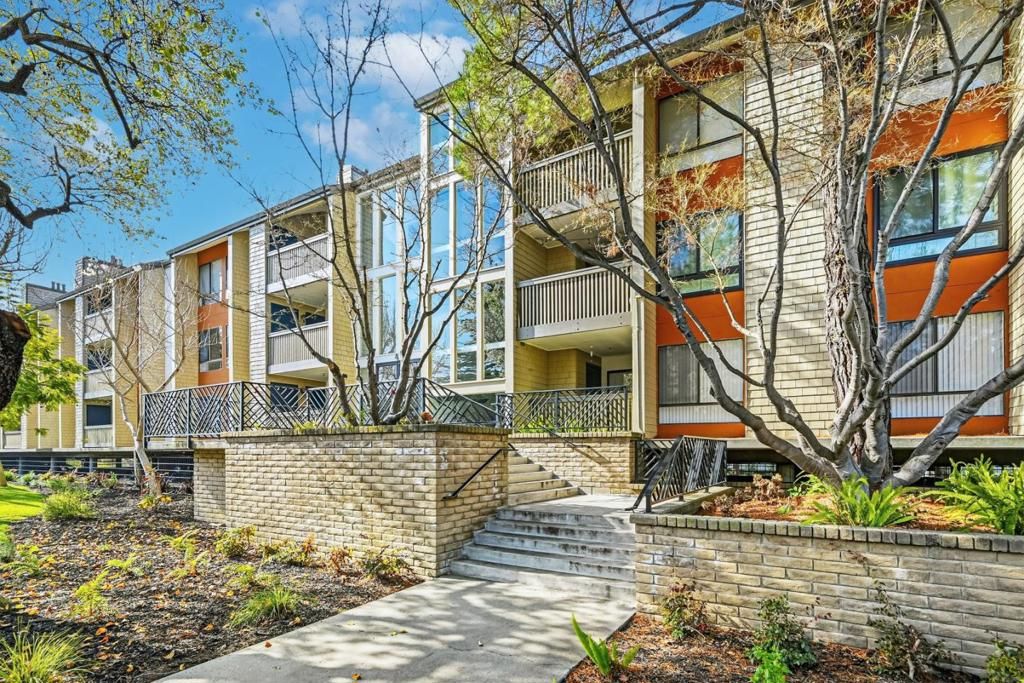 Photo of 49 Showers Drive #A139, Mountain View, CA 94040 (MLS # ML82032985)