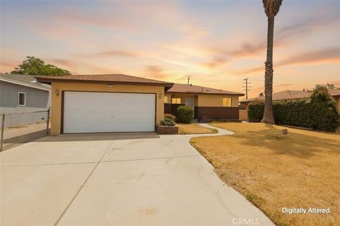 Photo of 7887 Kempster Avenue, Fontana, CA 92336 (MLS # AR26096483)