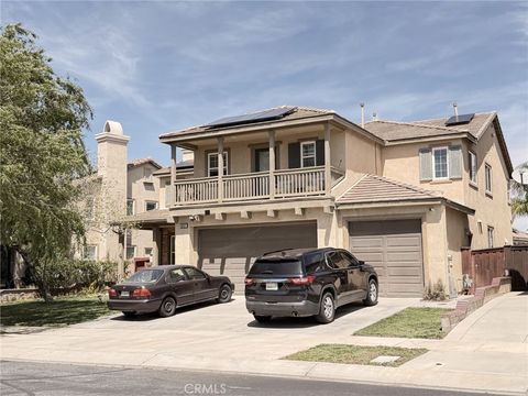 Photo of 36322 Bay Hill Dr, Beaumont, CA 92223 (MLS # CV26093595)