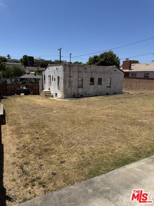 352 Loma Vista Street