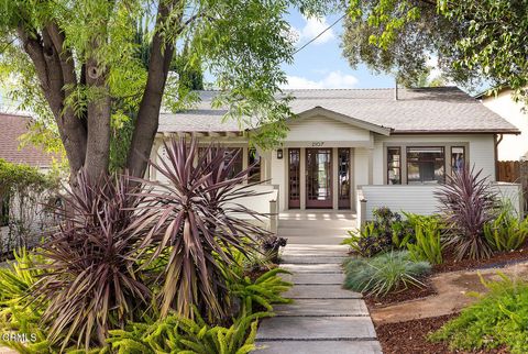 Photo of 2107 Ridgeview Ave, Los Angeles, CA 90041 (MLS # P1-26036)