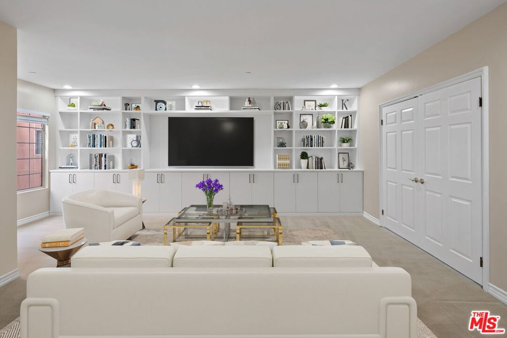 4310 cahuenga boulevard 203