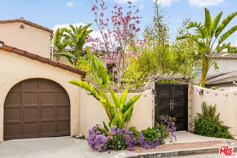 Photo of 2319 Meadow Valley Terrace, Los Angeles, CA 90039 (MLS # 26668297)
